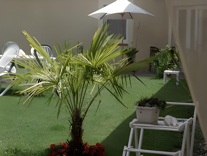 Others 4, Rev'hotel, Dordogne