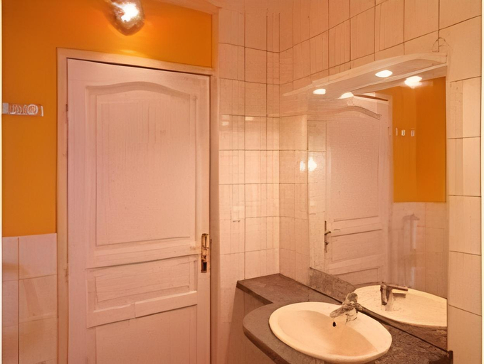 Bathroom 3, Hotel - Restaurant Le Couchetat, Vosges