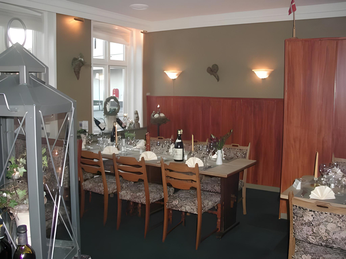 Food & Drinks 4, Ebsens Hotel, Lolland