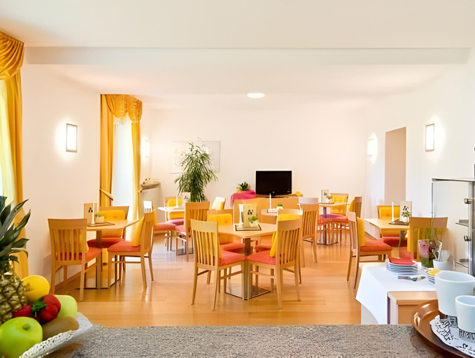 Food & Drinks 3, Das Filipinum, Bolzano