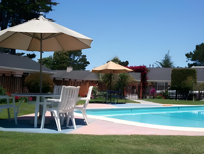 Sport & Beauty 3, Butterfly Grove Inn, Monterey