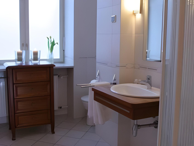 Bathroom 4, Hotel Lazienkowski, Warsaw