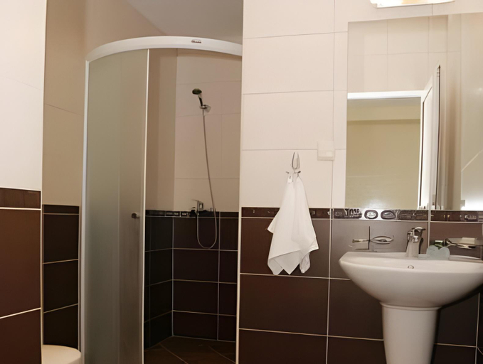 Bathroom, Melsa Coop, Nesebar