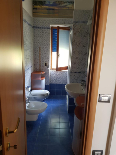 Bathroom, Tramonti, Foggia