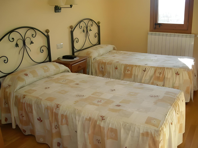 Bedroom 2, Hotel Cal Martri, Girona