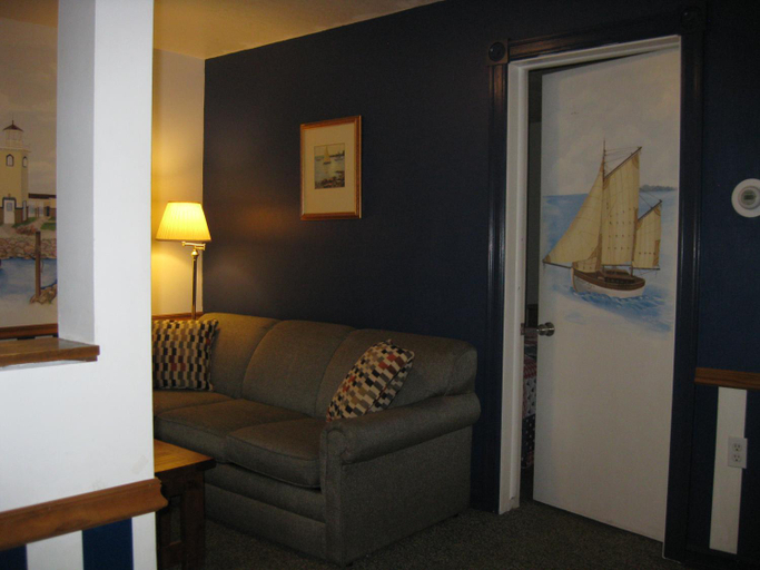 Others 5, Boyne City Motel, Charlevoix