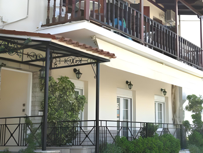 Others 4, Studios Nopi-Zoi, Thessaly