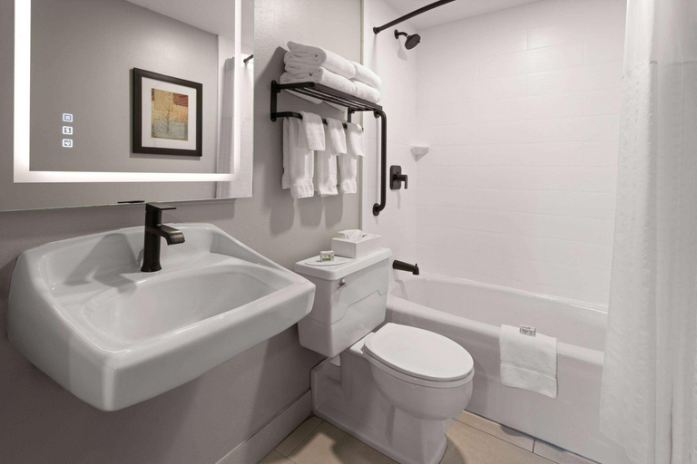 Bathroom 4, Hawthorn Extended Stay Ellsworth /Bar Harbor, Hancock