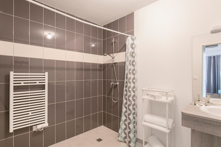 Bathroom 4, Zenao Appart Ha Tels Mulhouse, Haut-Rhin