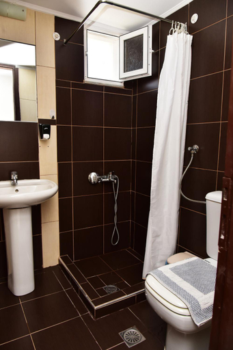 Bathroom 3, Rooms Kochilas Elafonisi, Crete