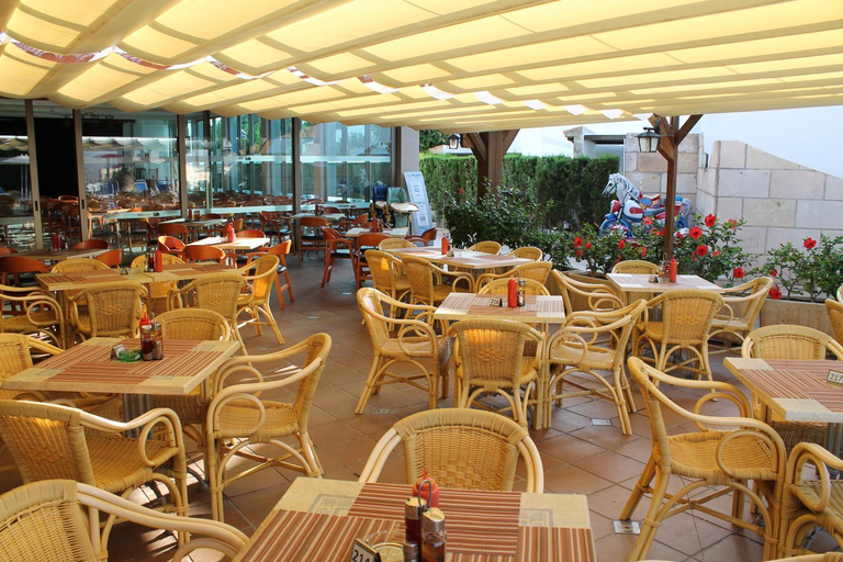 Others 4, Apartaments Talayot, Baleares