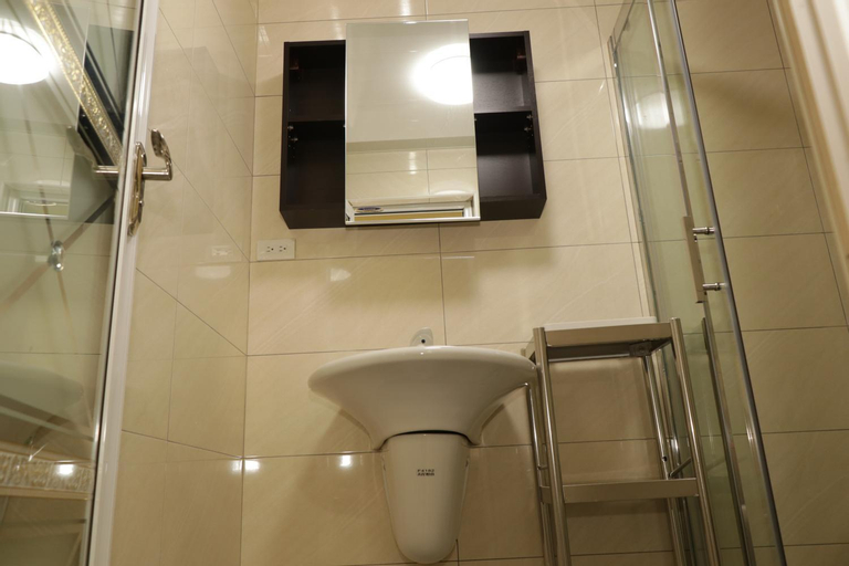 Bathroom 6
