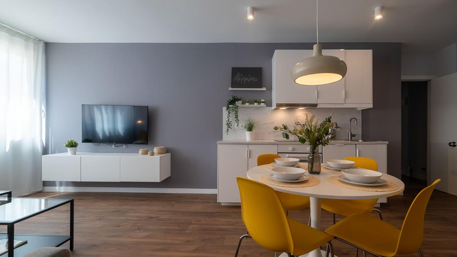 Dining Room 17