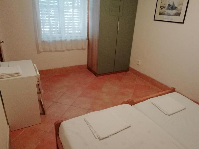 Bedroom 2, Apartments Mia, Starigrad