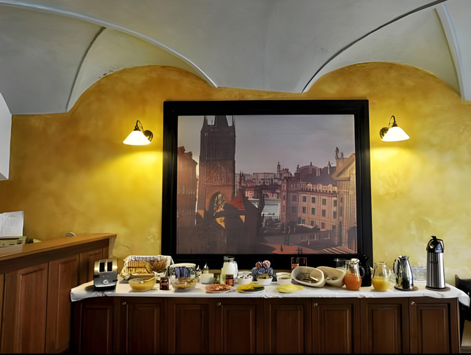 Food & Drinks 4, U Cervene zidle - Red Chair Hotel, Praha 1