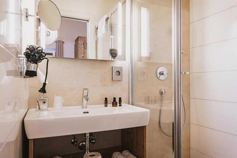 Bathroom 4