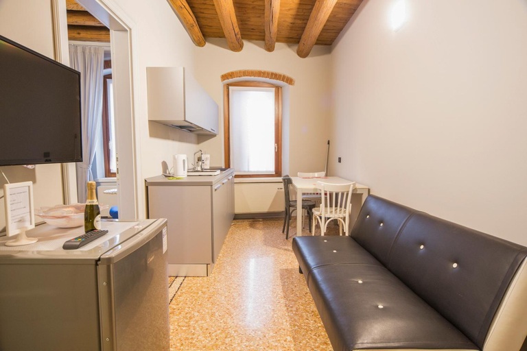 Others 5, Torre Soave - Locazione Turistica, Verona