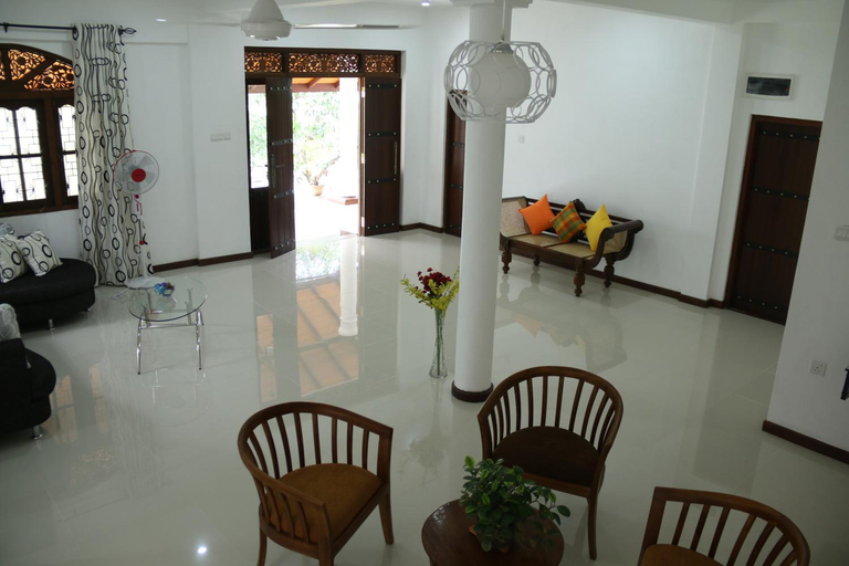 Public Area, Nivahana Homestay, Harispattuwa