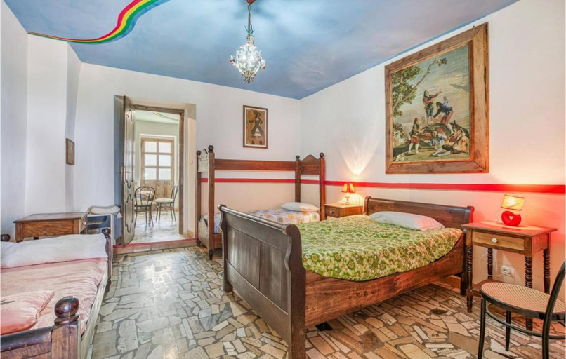 Bedroom 13