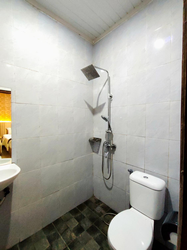 Bathroom 30