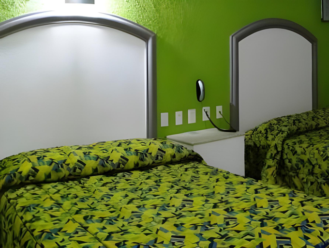 Bedroom 2, Hotel Rivoli, León