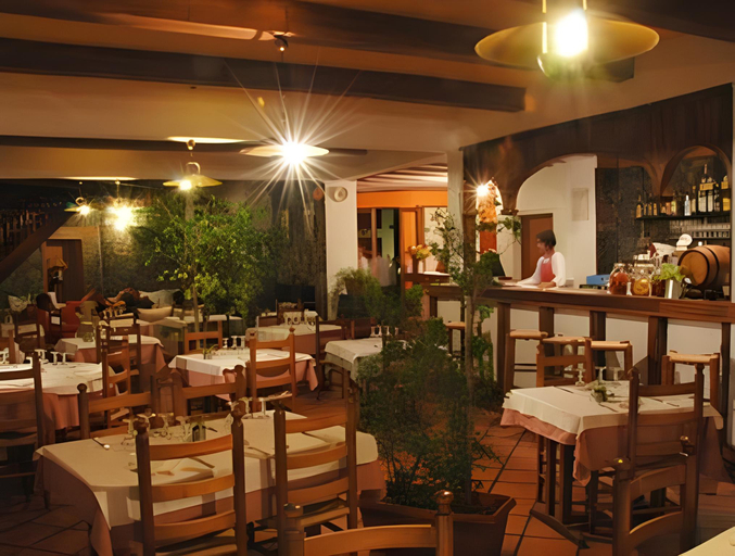Food & Drinks 2, Le Vieux Cep, Cilaos