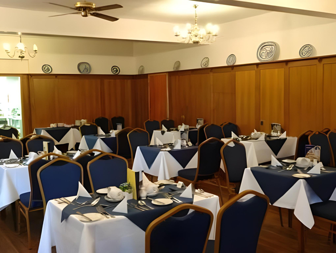 Food & Drinks, George IV Hotel, Gwynedd