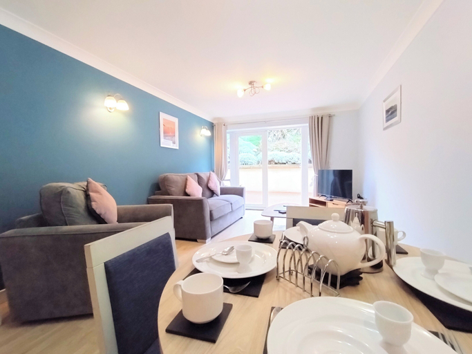 Food & Drinks, Waves Apartments, Cornwall