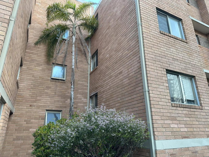 Exterior 9