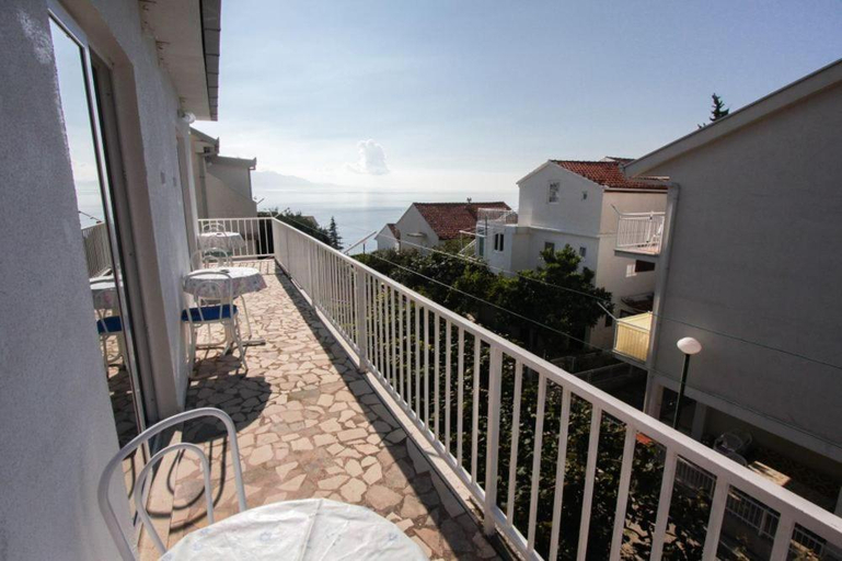 Others 5, Apartments Ruzinka, Gradac