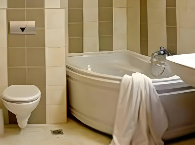 Bathroom 3, Esmeralda Hotel, South Aegean
