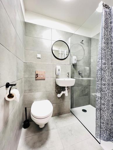 Bathroom 4, ホテルROK, Kraków City