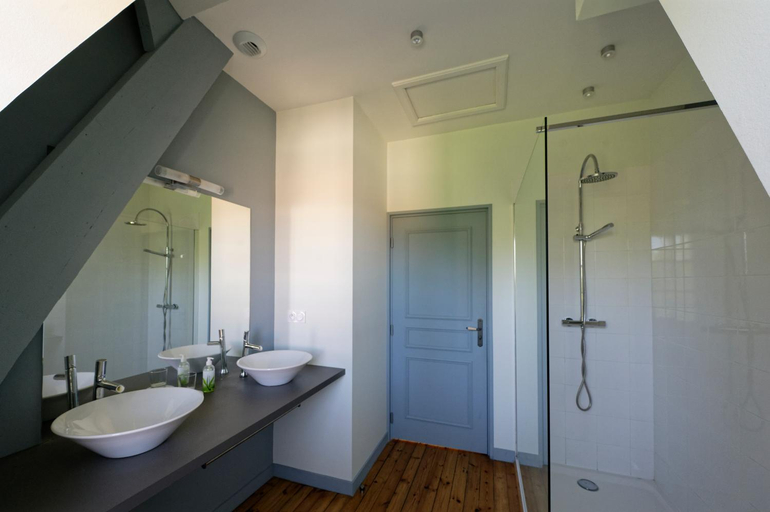 Bathroom 2, Les demeures de Valette-NEW, Deux-Sèvres