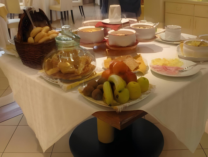 Food & Drinks 4, Hotel Globo, Modena