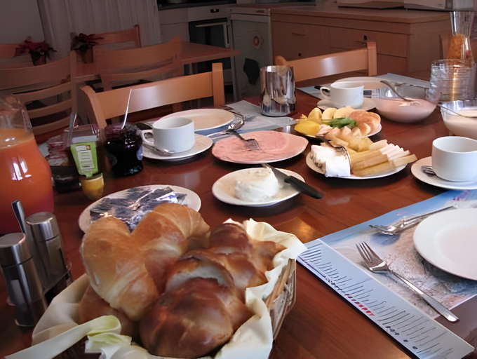 Food & Drinks, Esthers Guesthouse, Interlaken