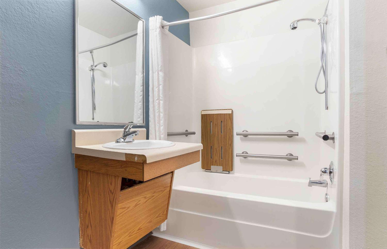 Bathroom 4, Extended Stay America Select Suites - Montgomery, Montgomery