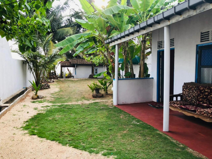 Others 3, Sunset Beach Cabana, Hikkaduwa