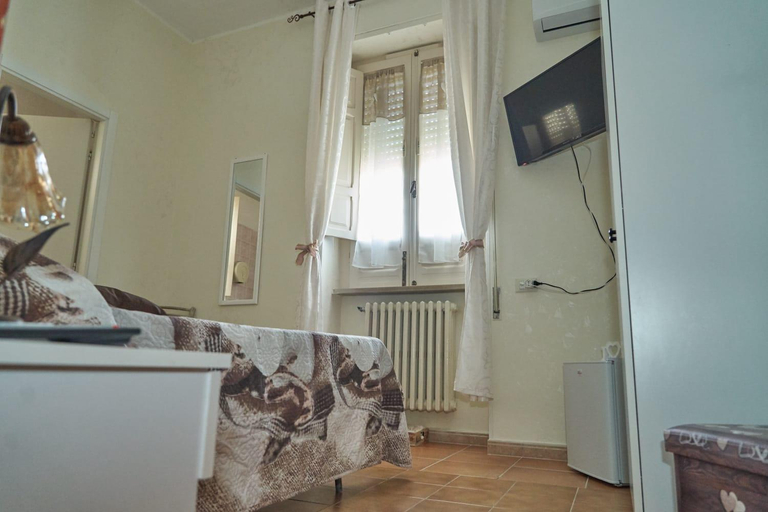Others 2, Le Stanze di Ricci - Affittacamere Low cost, Foggia