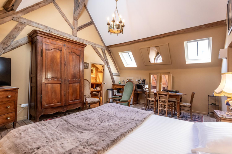 Bedroom 10