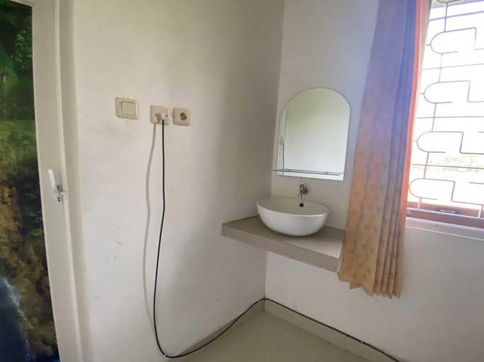 Bathroom 5