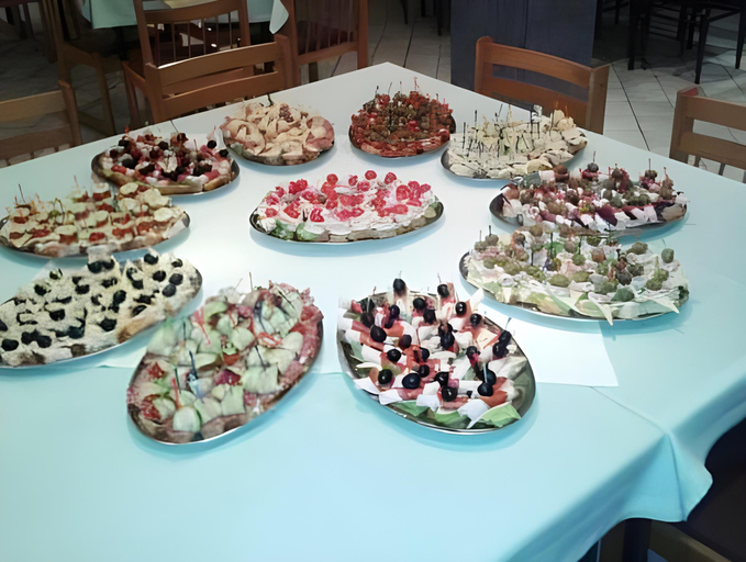 Food & Drinks 4, Rooms Gat, Subotica