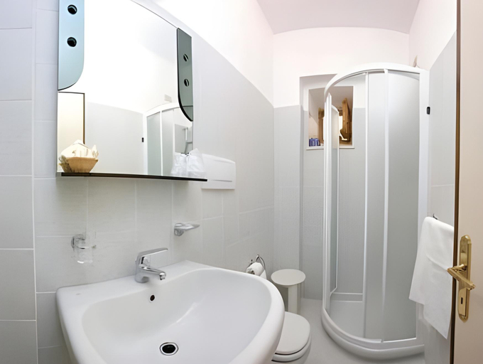 Bathroom, Hotel La Fortezza, Perugia