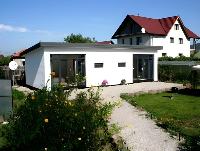 Others 4, Casa Petri, Sanpetru