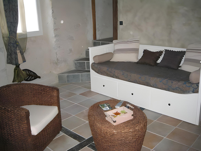 Bedroom 3, Le Jardin aux Sources, Hérault