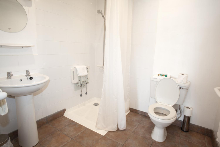 Bathroom 4, The Arch Inn, Highland
