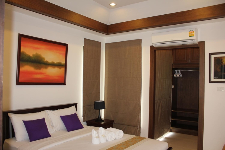 Bedroom 12