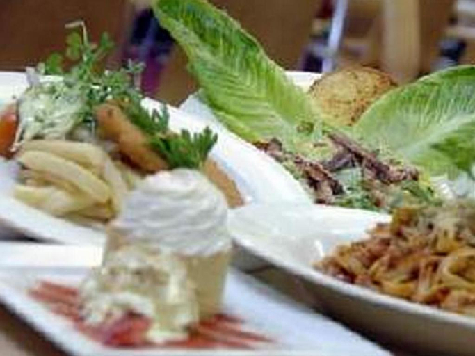 Food & Drinks