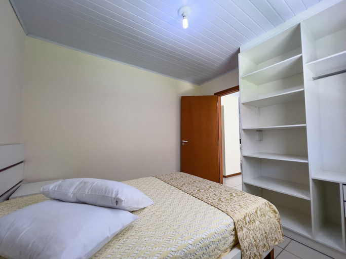 Bedroom 2, AP 06 Ala Bombinhas Residencial Solavir, Bombinhas