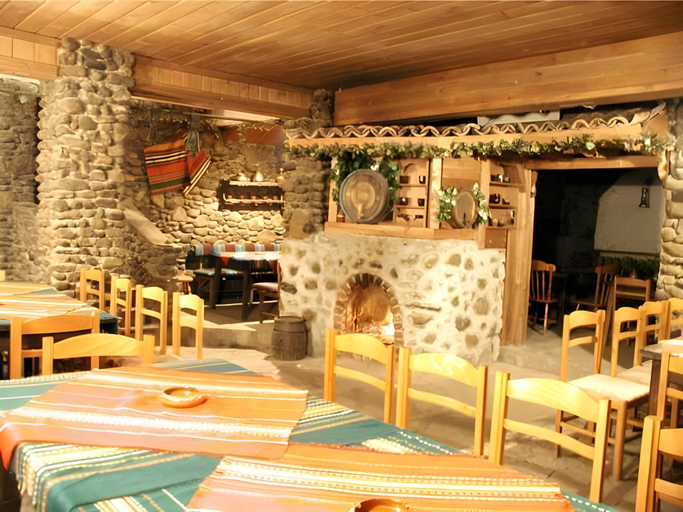 Food & Drinks 5, Vezyuva House, Bansko