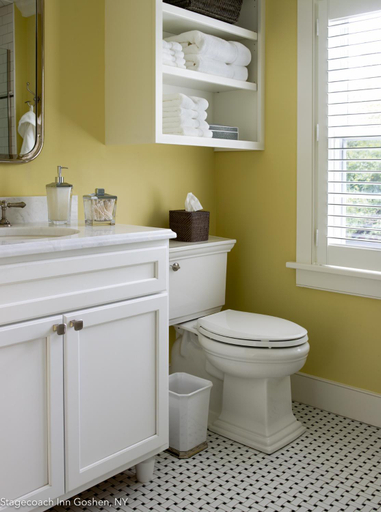 Bathroom 3, Stagecoach Inn, Orange